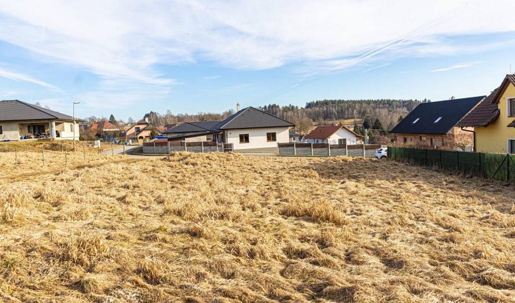 Prodej stavebního pozemku 1 039 m², Okrouhlá Radouň – náhled fotky 4