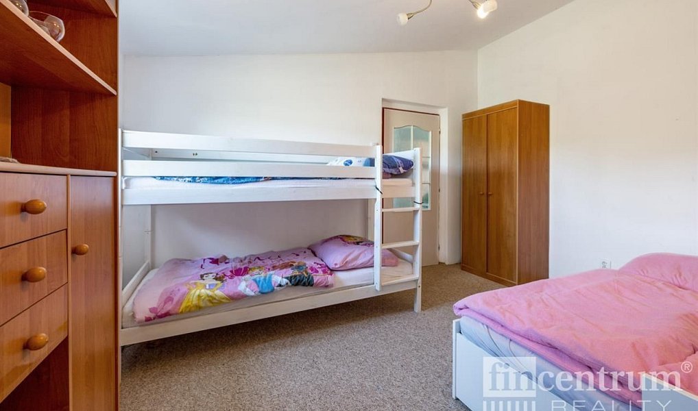 Prodej komerčního objektu (jiného typu) 1 698 m², Křenice – náhled fotky 10