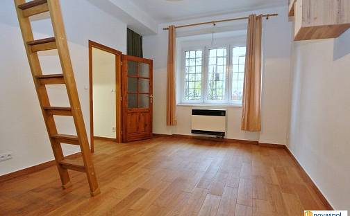 Pronájem bytu 1+kk 40 m², Na Pankráci, Praha 4 - Nusle