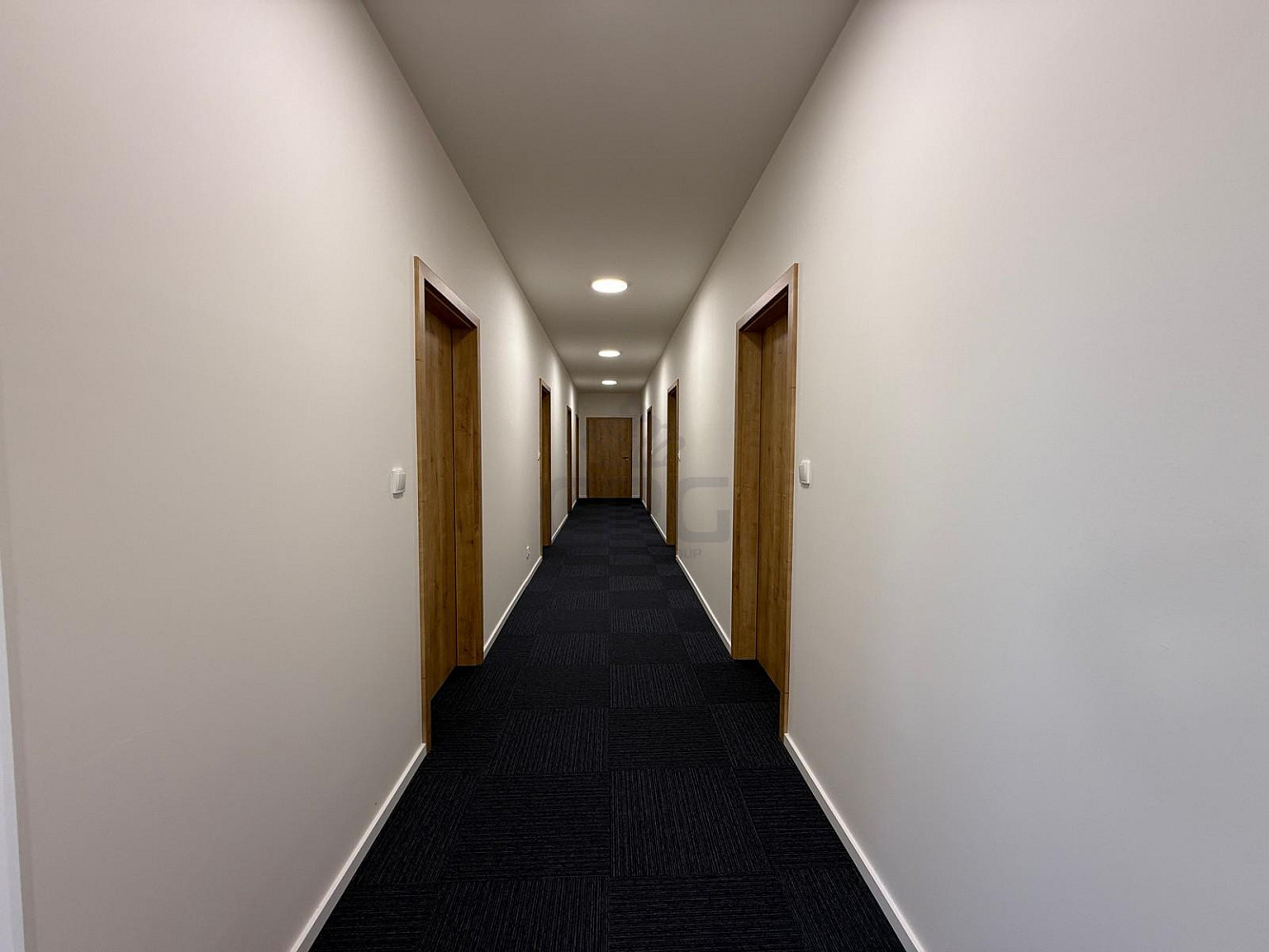 Pronájem kanceláře 13 m² – fotografie 4