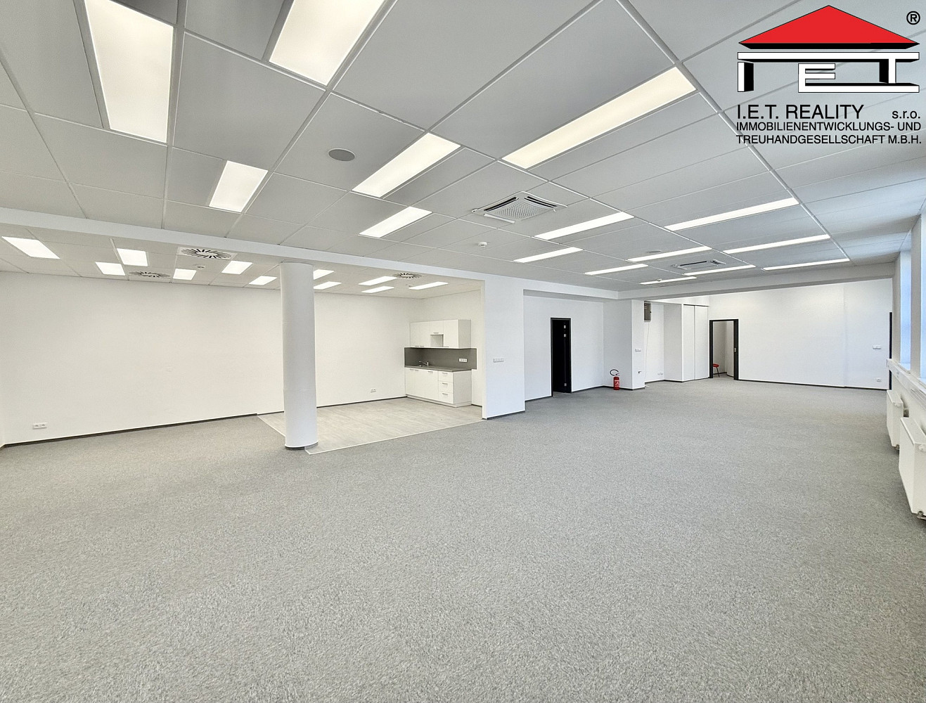 Pronájem kanceláře 153 m² – fotografie 4