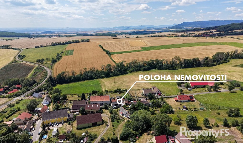 Prodej domu 318 m² s pozemkem 1 081 m², Liběšice – náhled fotky 12