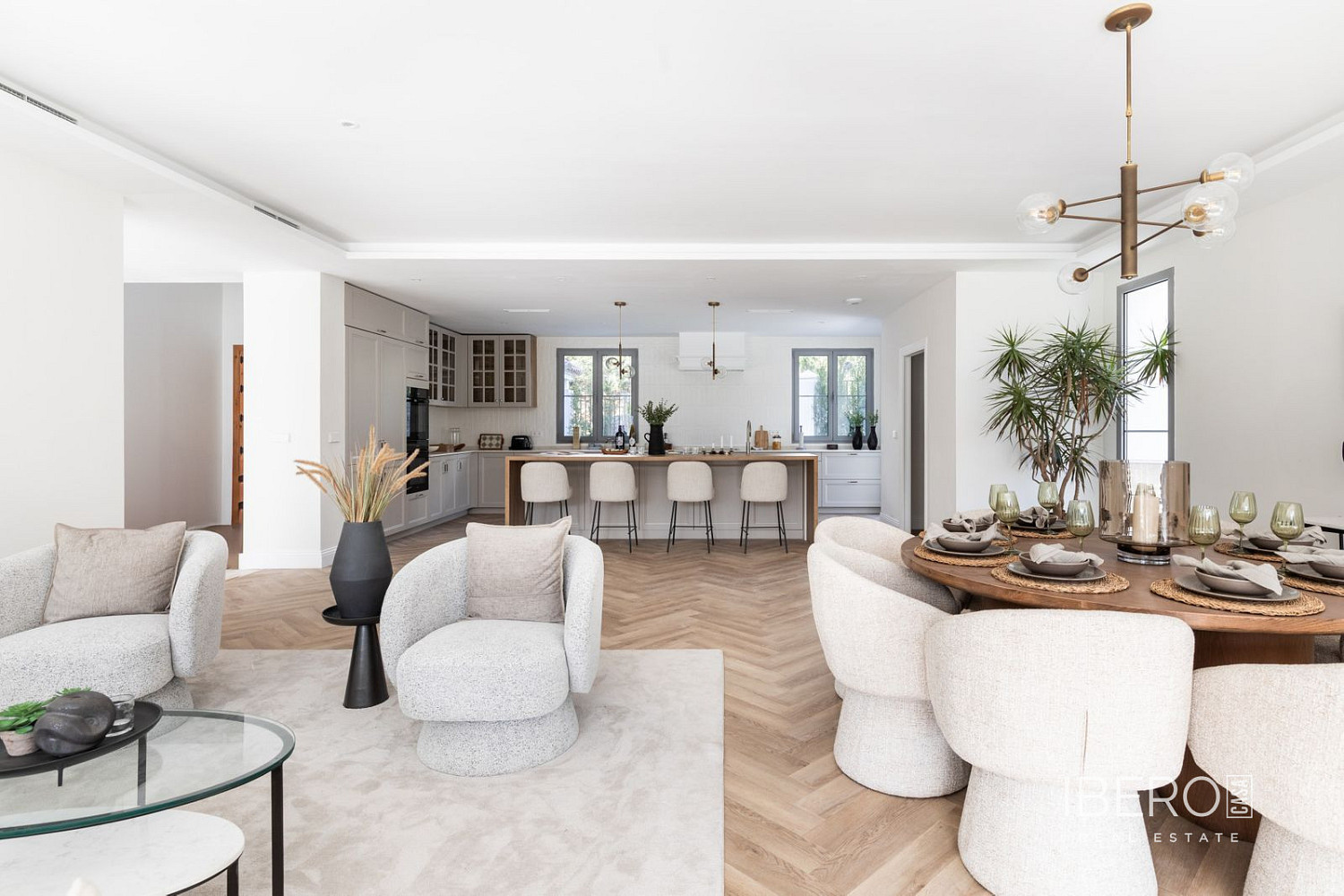 Prodej domu 521 m² s pozemkem 1 127 m² — photo 4