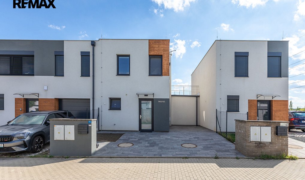 Pronájem domu 107 m² s pozemkem 124 m², Praha – náhled fotky 24