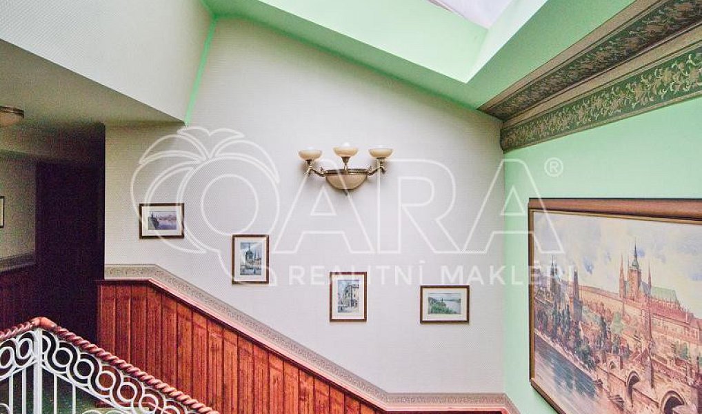 Prodej ubytovacího objektu 832 m², Hřensko – náhled fotky 22