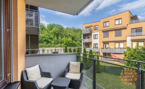 Pronájem bytu 1+kk 33 m², Jeřabinová, Praha 5 - Smíchov