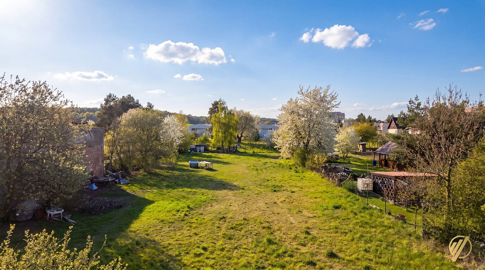 Prodej stavebního pozemku 2 433 m² – fotografie 4