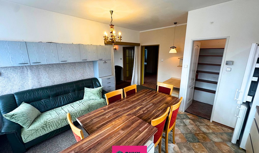 Prodej domu 214 m² s pozemkem 435 m², Rousínov – náhled fotky 6