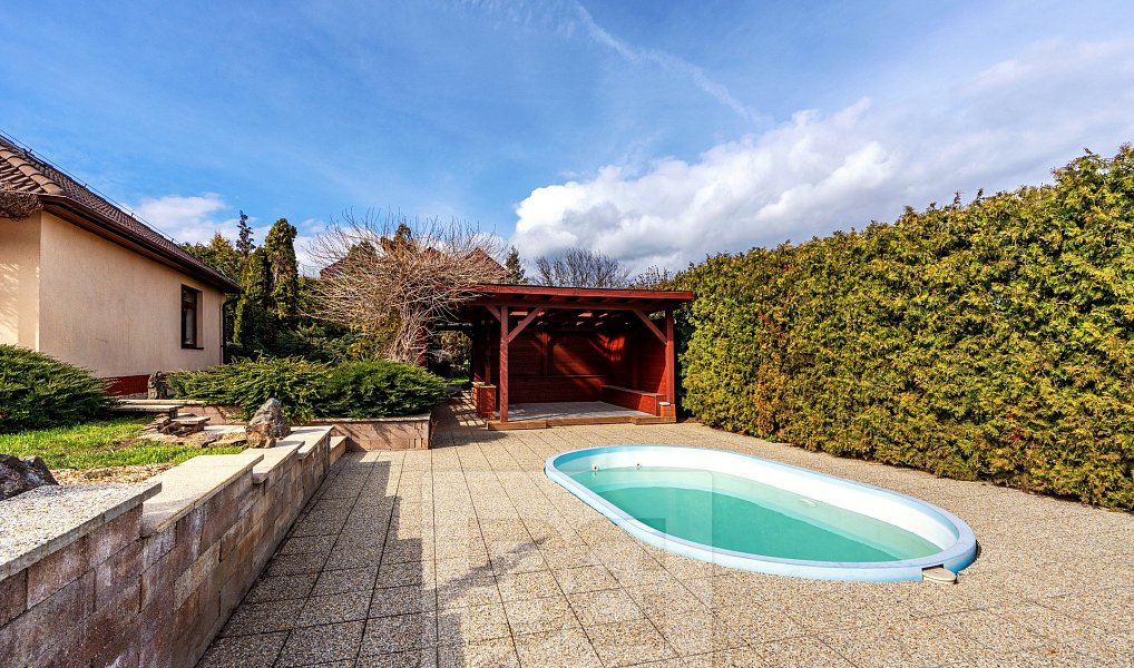 Prodej domu 262 m² s pozemkem 2 154 m², Králův Dvůr – náhled fotky 7