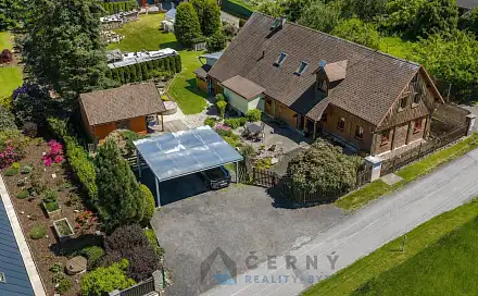 Prodej domu 180 m² s pozemkem 1 462 m²