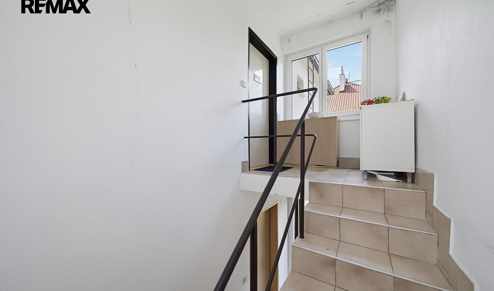 Prodej domu 209 m² s pozemkem 992 m², Praha – náhled fotky 30