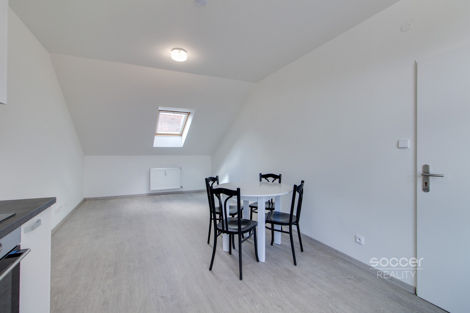 Pronájem bytu 2+kk 52 m² – fotografie 3