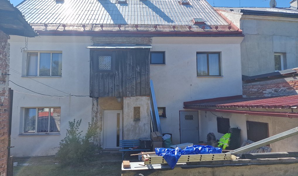 Prodej domu 425 m² s pozemkem 384 m², Krásno – náhled fotky 2