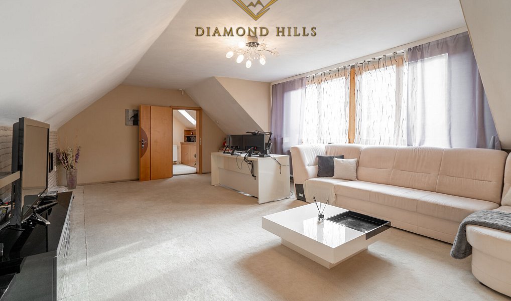 Prodej domu 299 m² s pozemkem 845 m², Kozojedy – náhled fotky 4