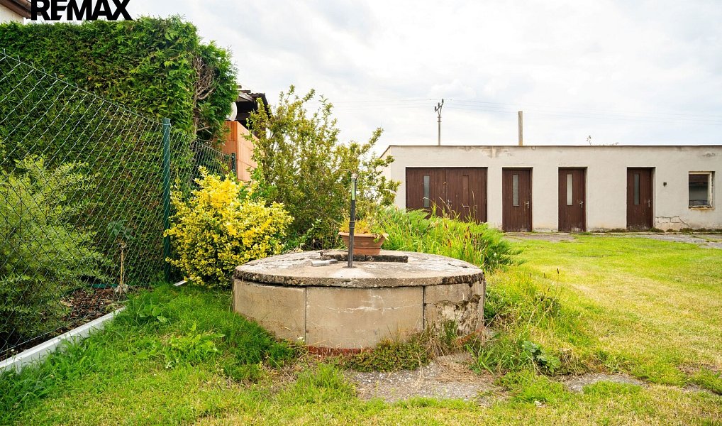 Prodej domu 120 m² s pozemkem 870 m², Brloh – náhled fotky 36