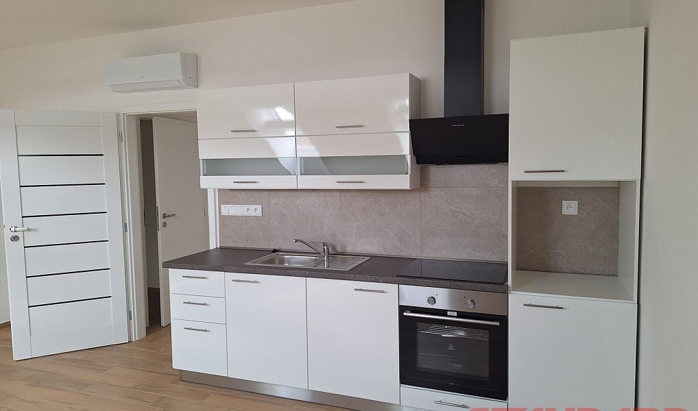 Pronájem bytu 2+kk 45 m², Přeštice – náhled fotky 3
