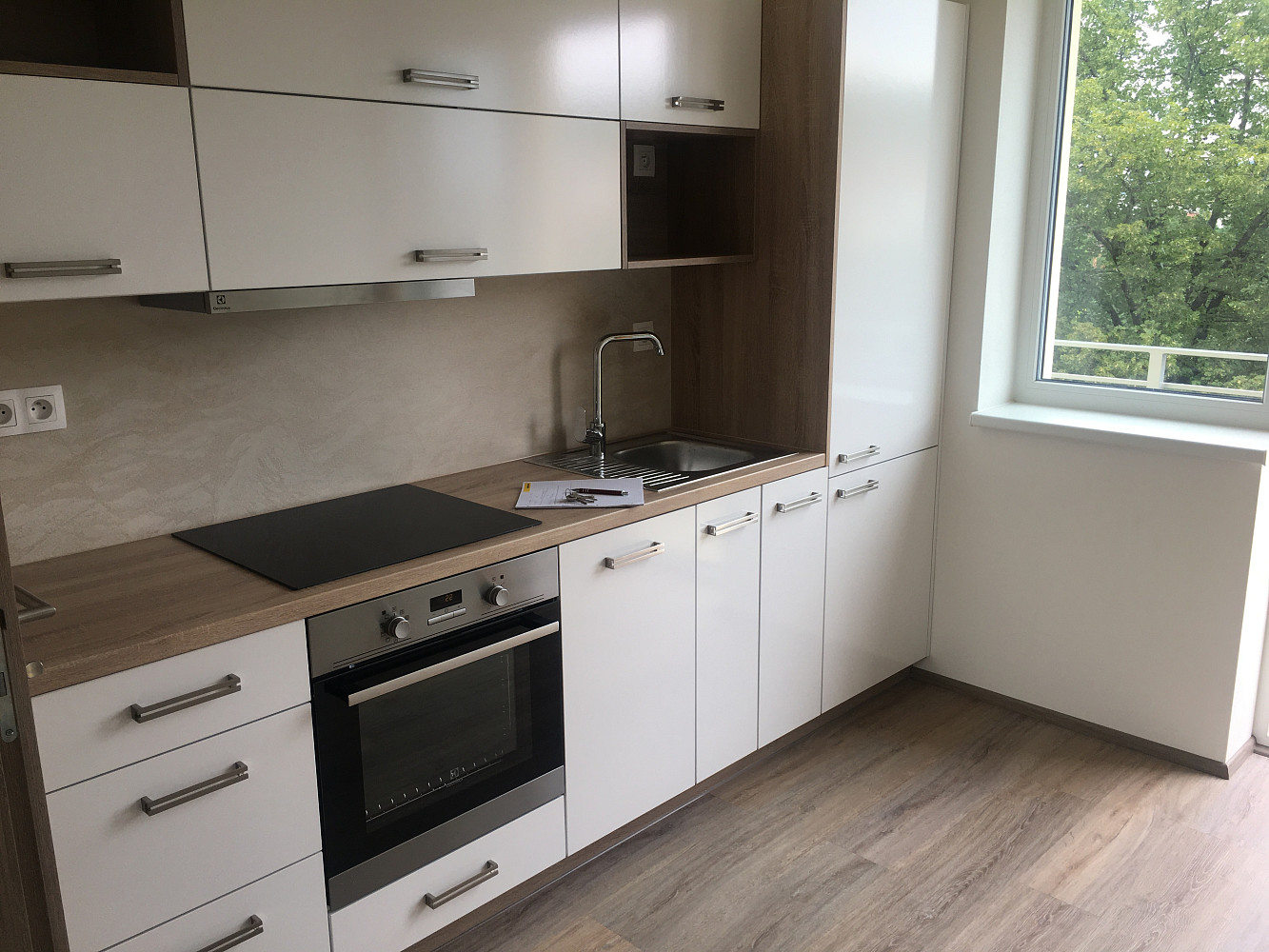 Prodej bytu 1+kk 33 m² — photo 2