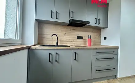 Pronájem bytu 1+kk 22 m², Klatovy - Luby