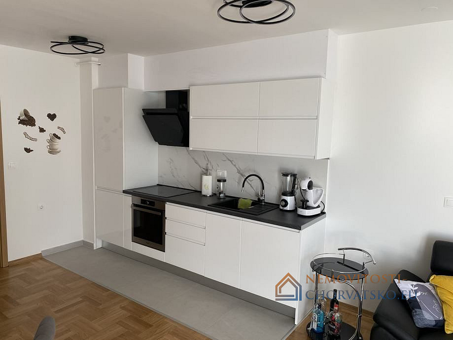 Pronájem bytu 1+kk 71 m² - Ansicht 3