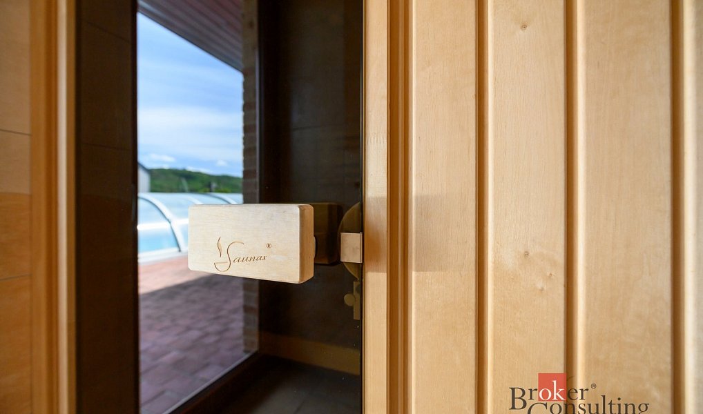 Prodej domu 372 m² s pozemkem 2 751 m², Štěnovice – náhled fotky 14