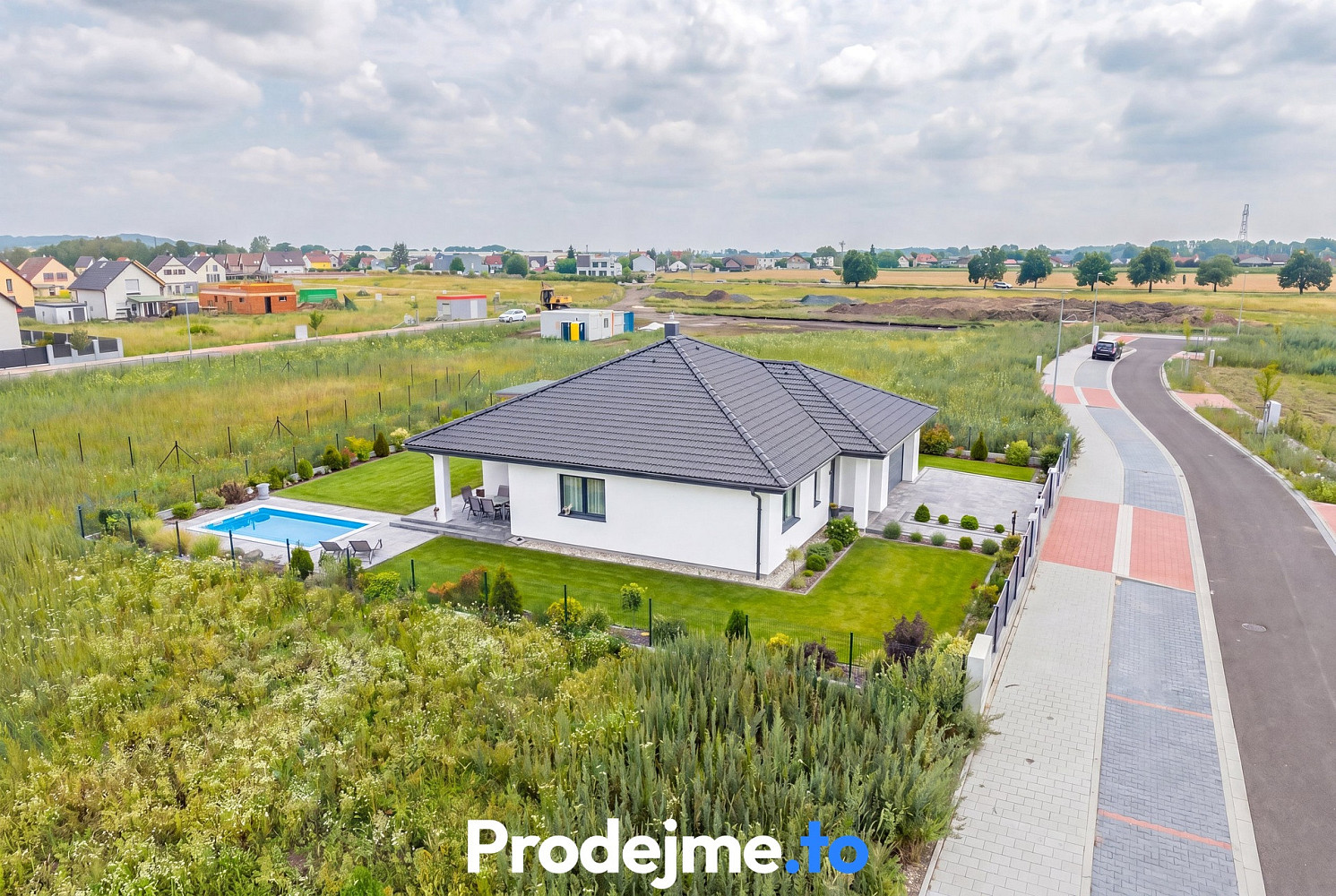 Prodej stavebního pozemku 681 m² — photo 2