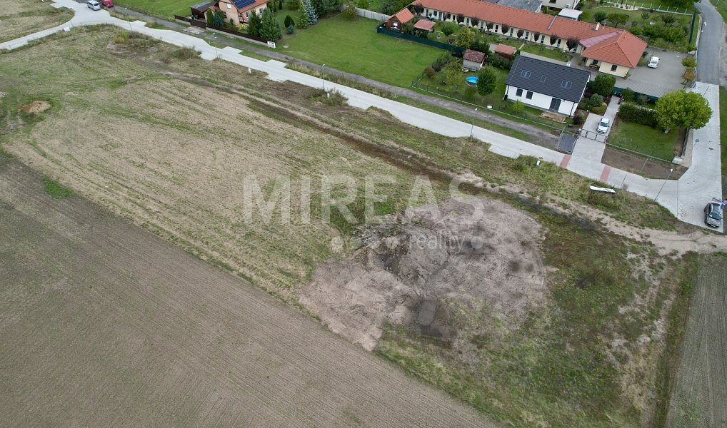Prodej stavebního pozemku 991 m², Hořátev – náhled fotky 3