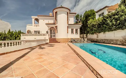Prodej domu 383 m² s pozemkem 655 m², El Faro, Španělsko