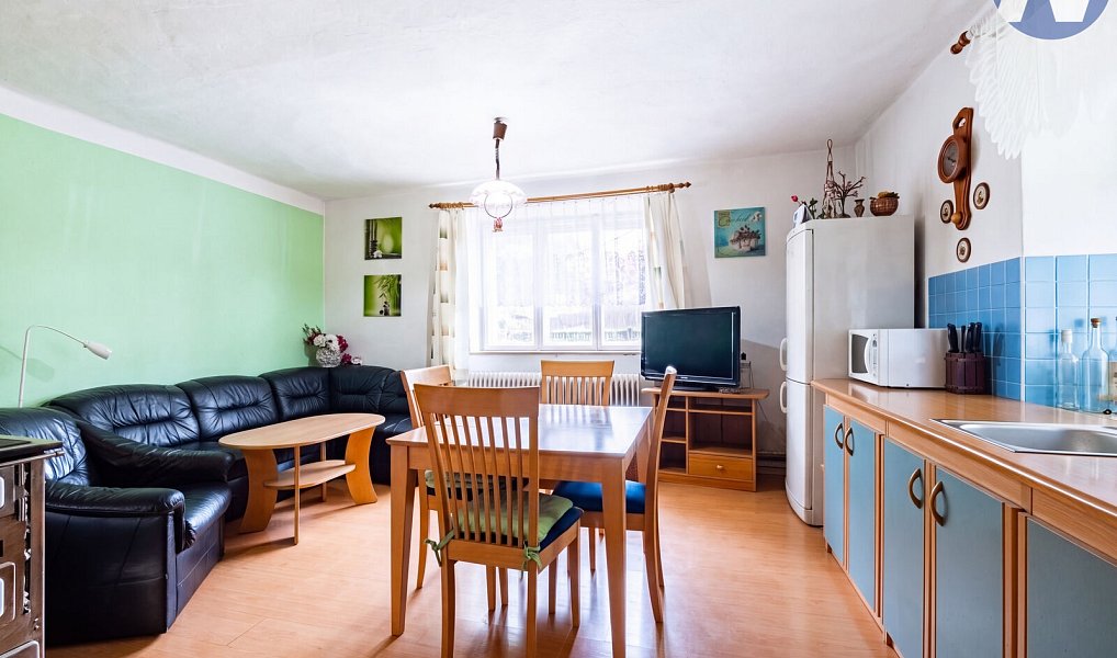 Prodej domu 172 m² s pozemkem 1 212 m², Slabčice – náhled fotky 4
