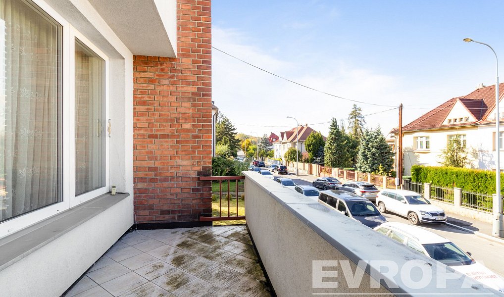 Pronájem domu 220 m² s pozemkem 409 m², Praha – náhled fotky 21
