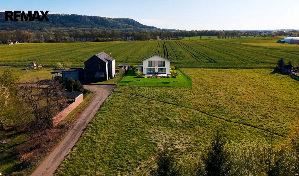 Prodej stavebního pozemku 871 m², Žďár – náhled fotky 9