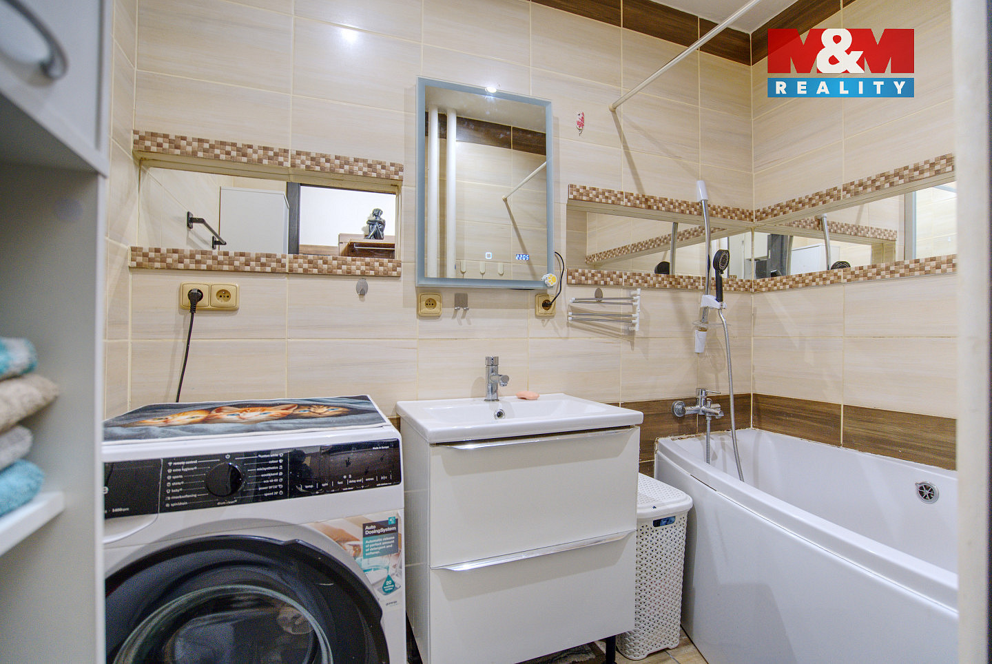Prodej bytu 3+1 73 m² — photo 3