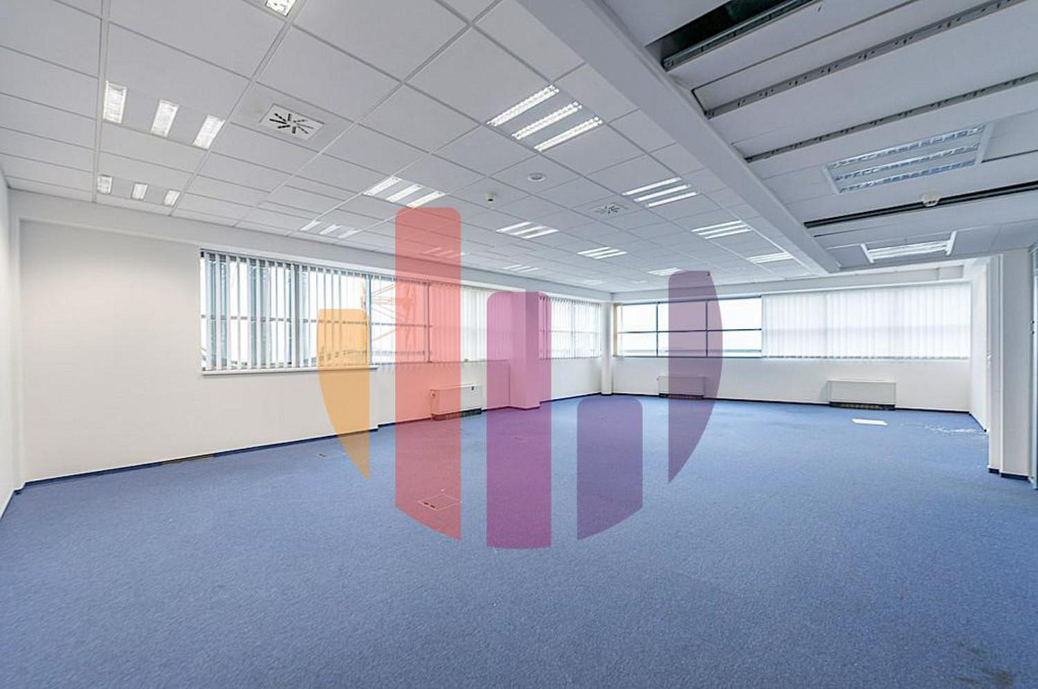 Pronájem kanceláře 500 m² — photo 3
