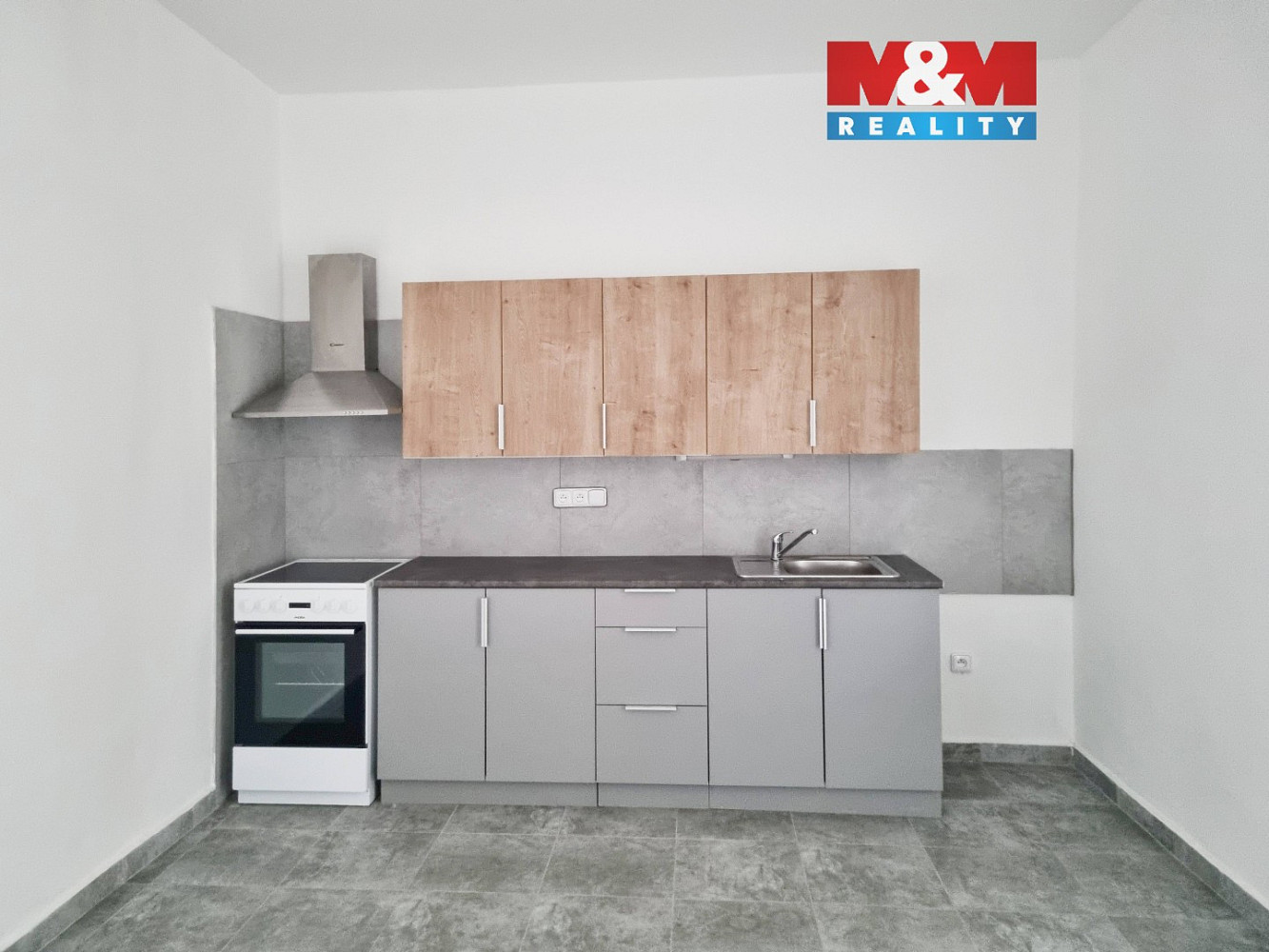Pronájem bytu 1+1 38 m²