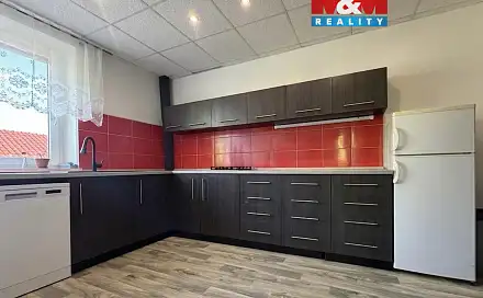 Prodej domu 306 m² s pozemkem 697 m², Jirkov - Červený Hrádek, okres Chomutov