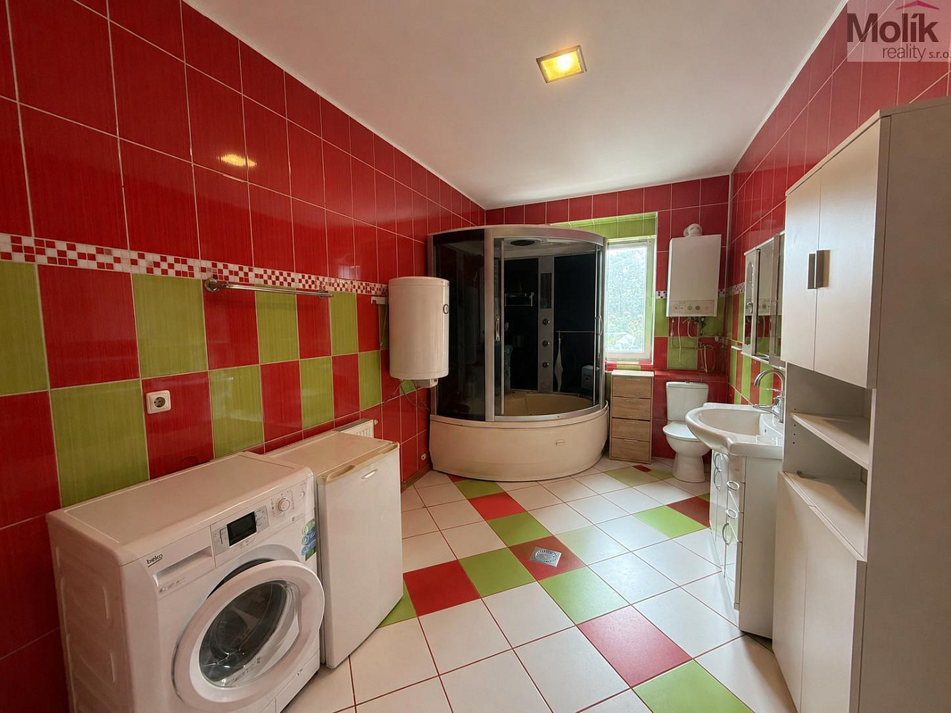 Prodej domu 360 m² s pozemkem 228 m² – fotografie 4