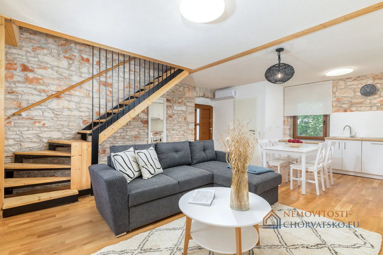 Prodej domu 150 m² s pozemkem 250 m² - Ansicht 2