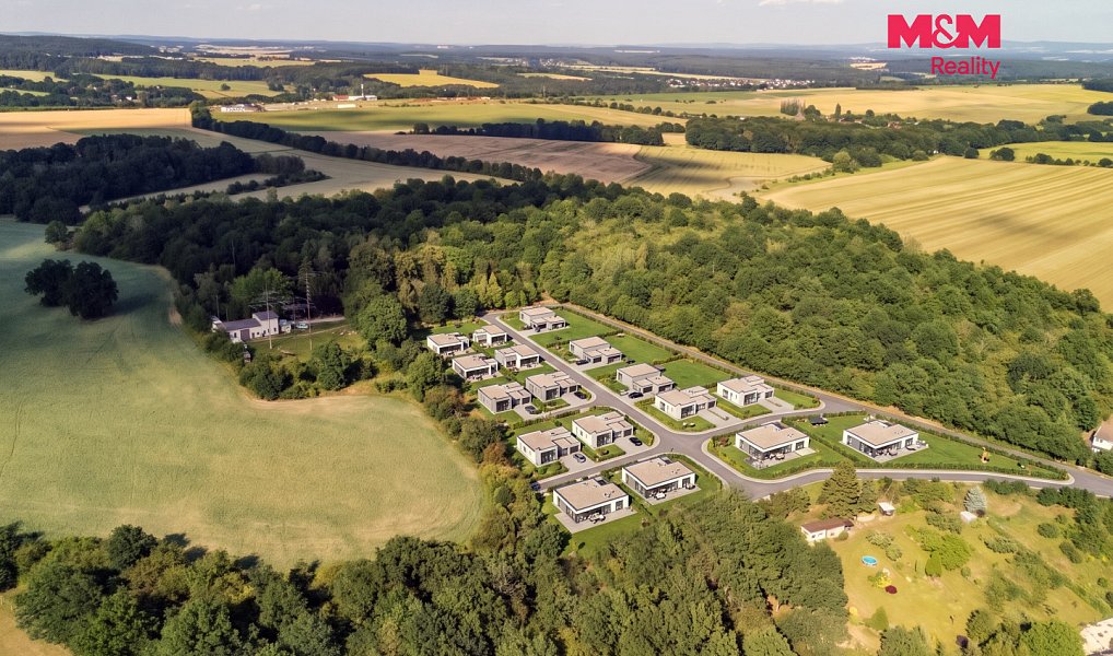 Prodej komerčního pozemku 8 154 m², Líšťany – náhled fotky 3