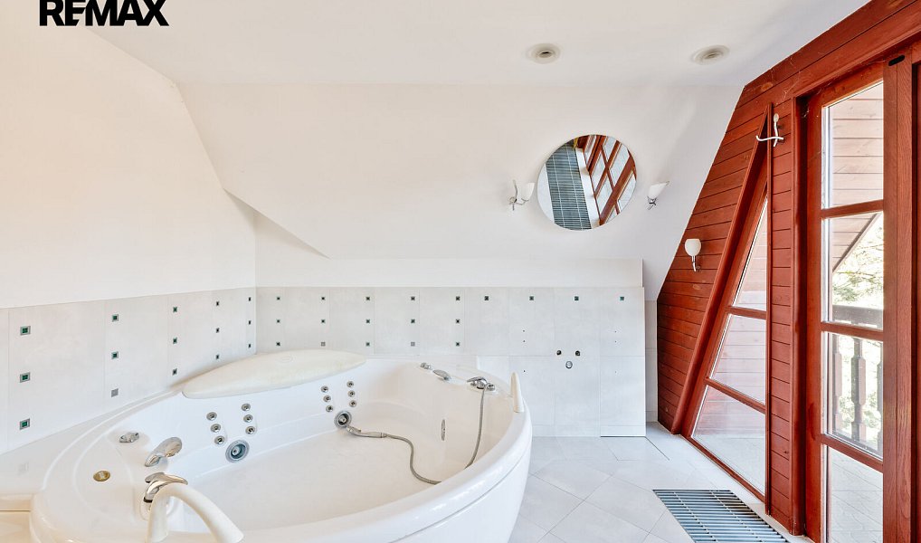 Prodej zemědělského objektu 770 m², Buzice – náhled fotky 21