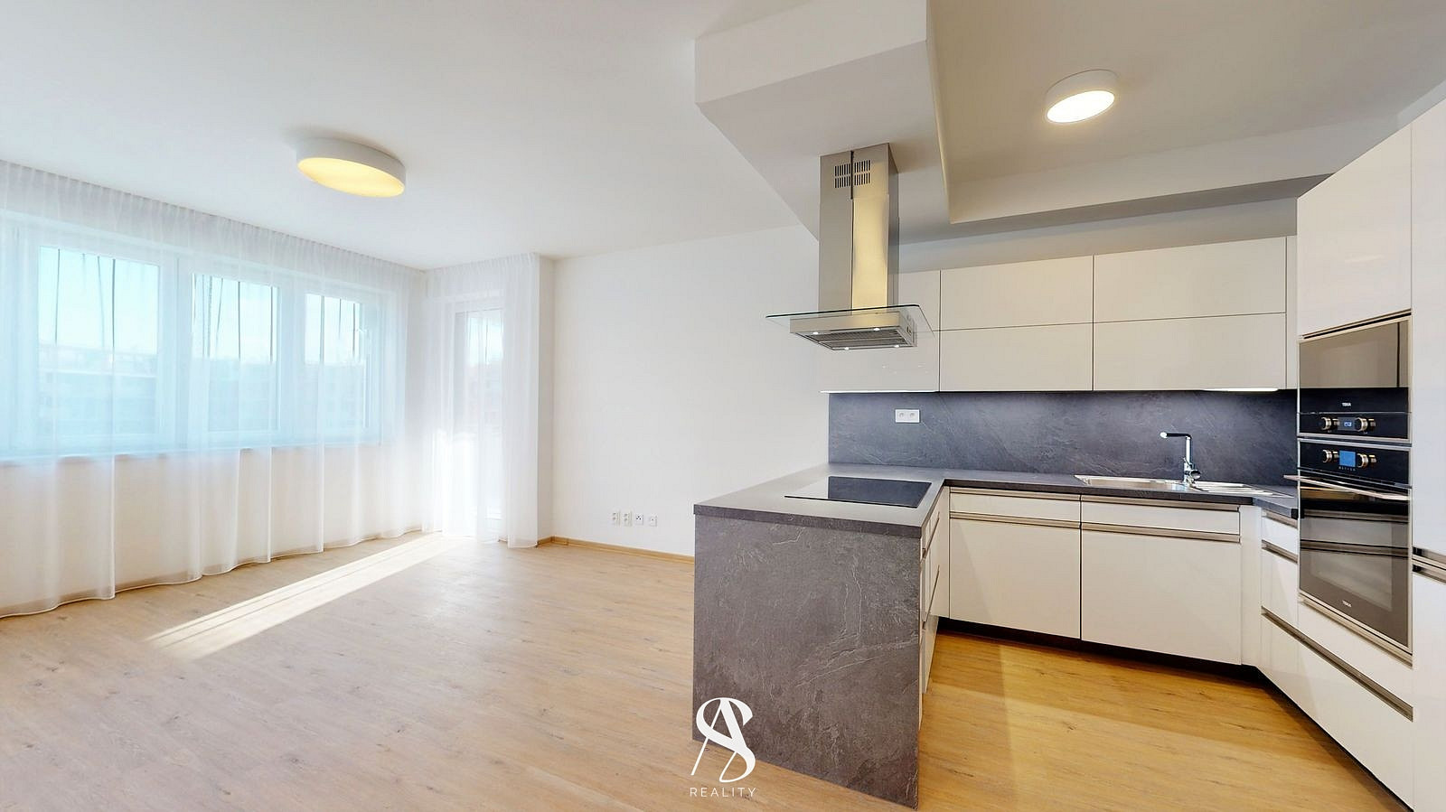 Pronájem bytu 2+kk 69 m²