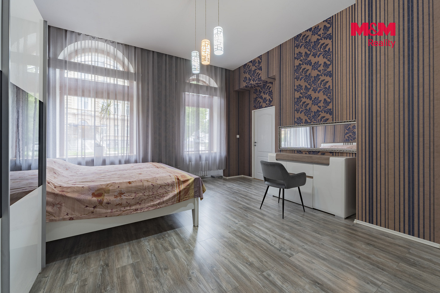 Prodej nájemního domu, činžáku 340 m² – fotografie 3