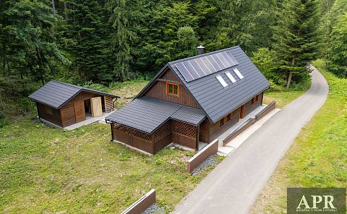 Prodej domu 158 m² s pozemkem 559 m², Halenkov, okres Vsetín