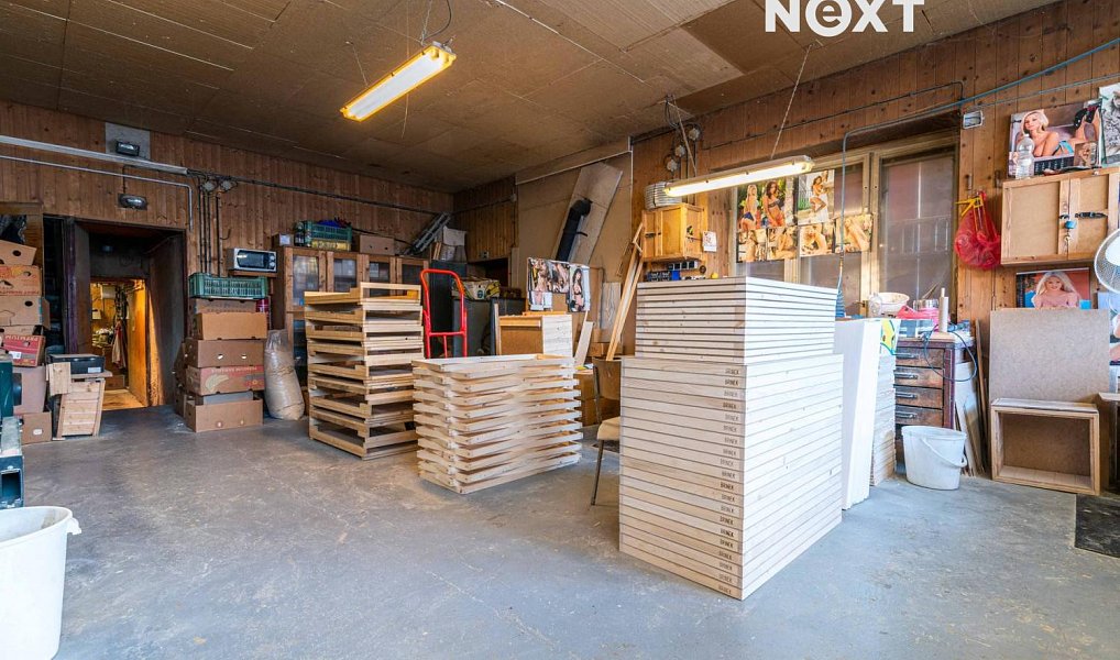 Prodej výrobních prostor 840 m², Jesenice – náhled fotky 4