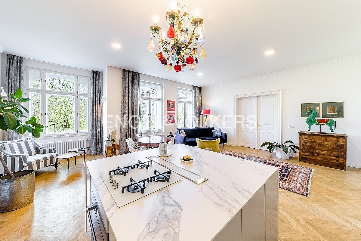 Pronájem bytu 3+kk 138 m²