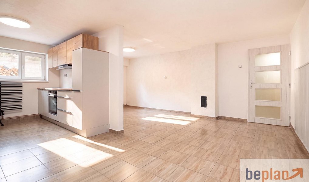 Prodej domu 300 m² s pozemkem 557 m², Drnholec – náhled fotky 13