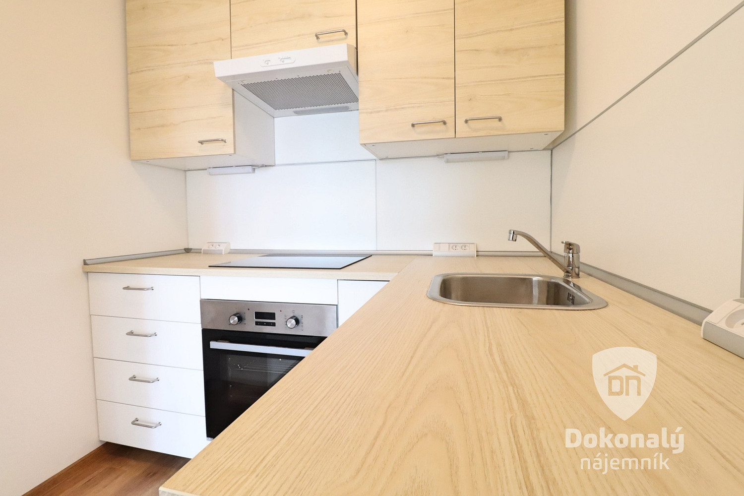 Pronájem bytu 2+kk 40 m² – fotografie 4