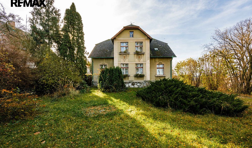 Prodej domu 216 m² s pozemkem 1 646 m², Planá nad Lužnicí – náhled fotky 2