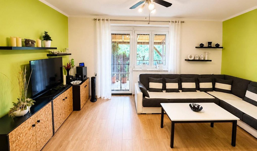 Prodej bytu 3+1 72 m², Milovice – náhled fotky 2