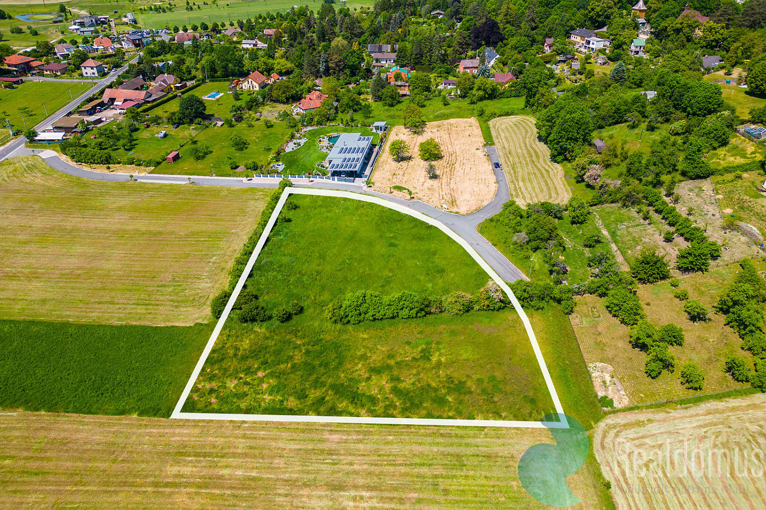 Prodej stavebního pozemku 6 111 m² – fotografie 5