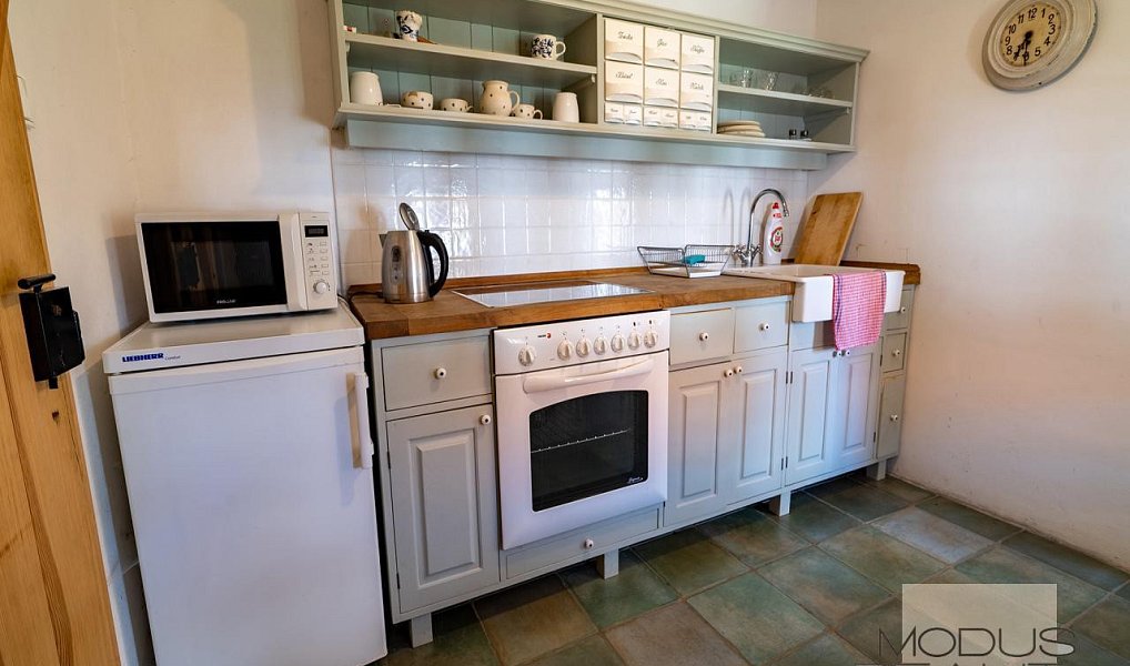 Prodej domu 800 m² s pozemkem 2 684 m², Snědovice – náhled fotky 23
