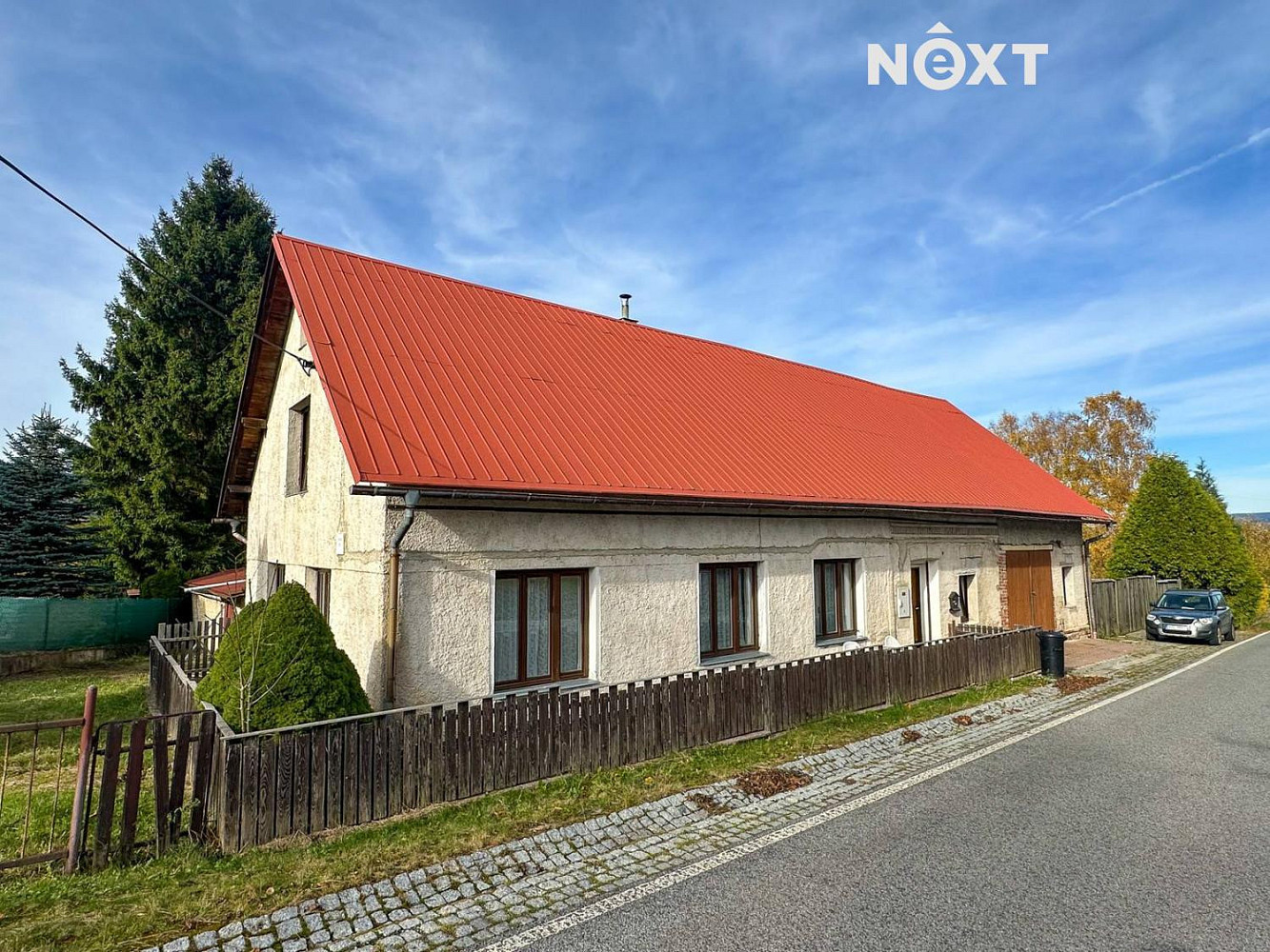 Prodej domu 300 m² s pozemkem 10 228 m²